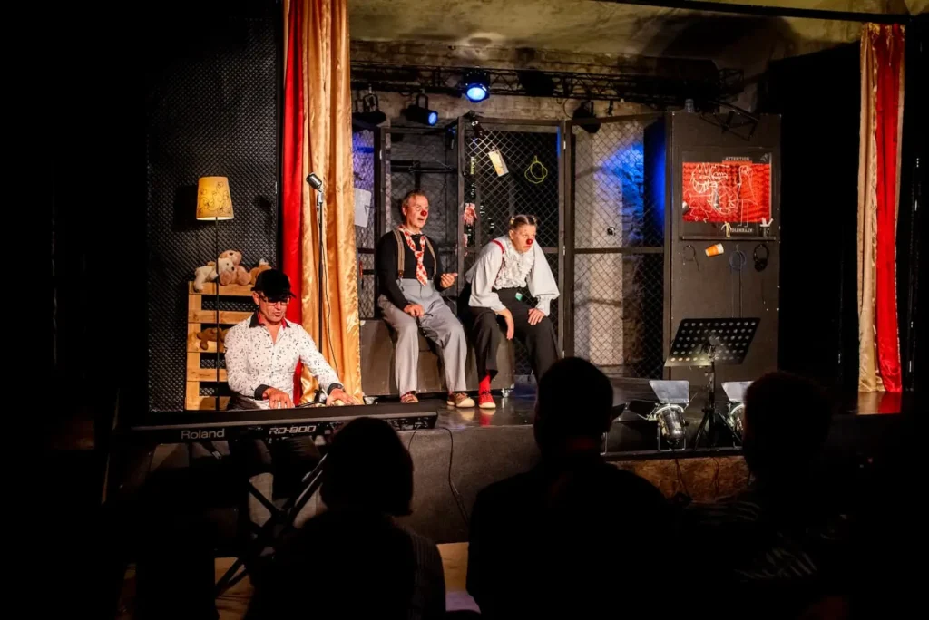 Piip & Tuut’s Summer Performances at Viscosa – Looking for things to do in Hiiumaa with kids? Choose family-friendly summer theater and make it part of your Estonian holiday. 