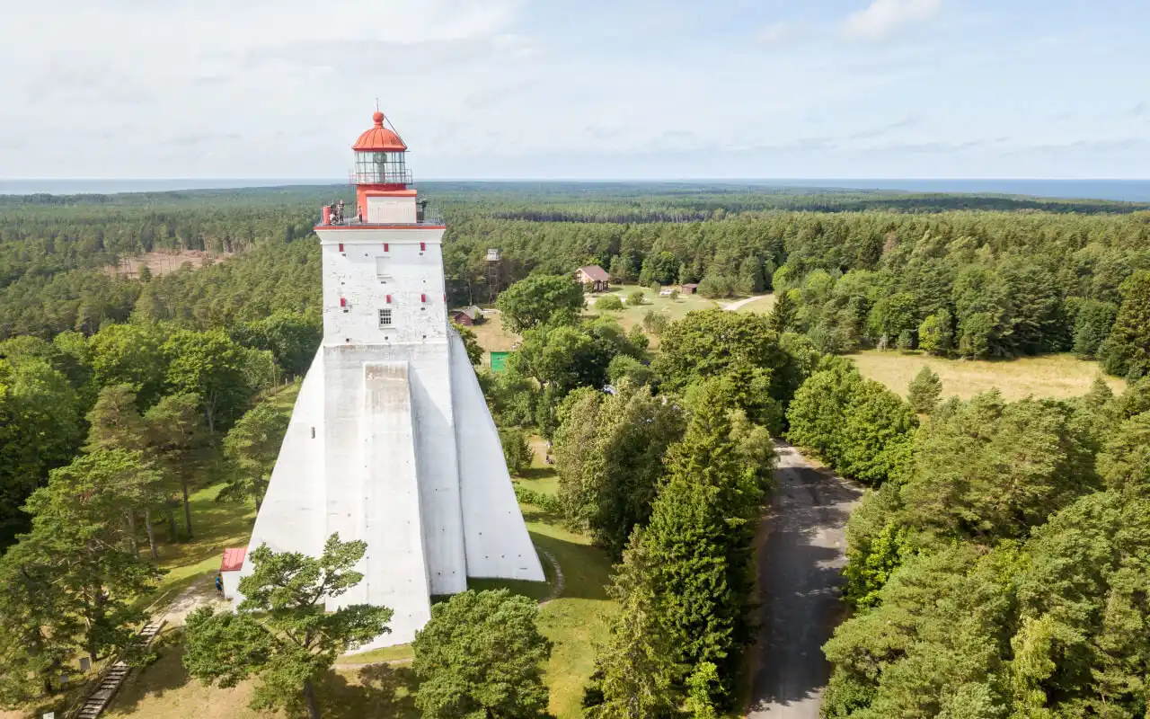 Kõpu tuletorn on läänemere vanim töötav tuletorn.